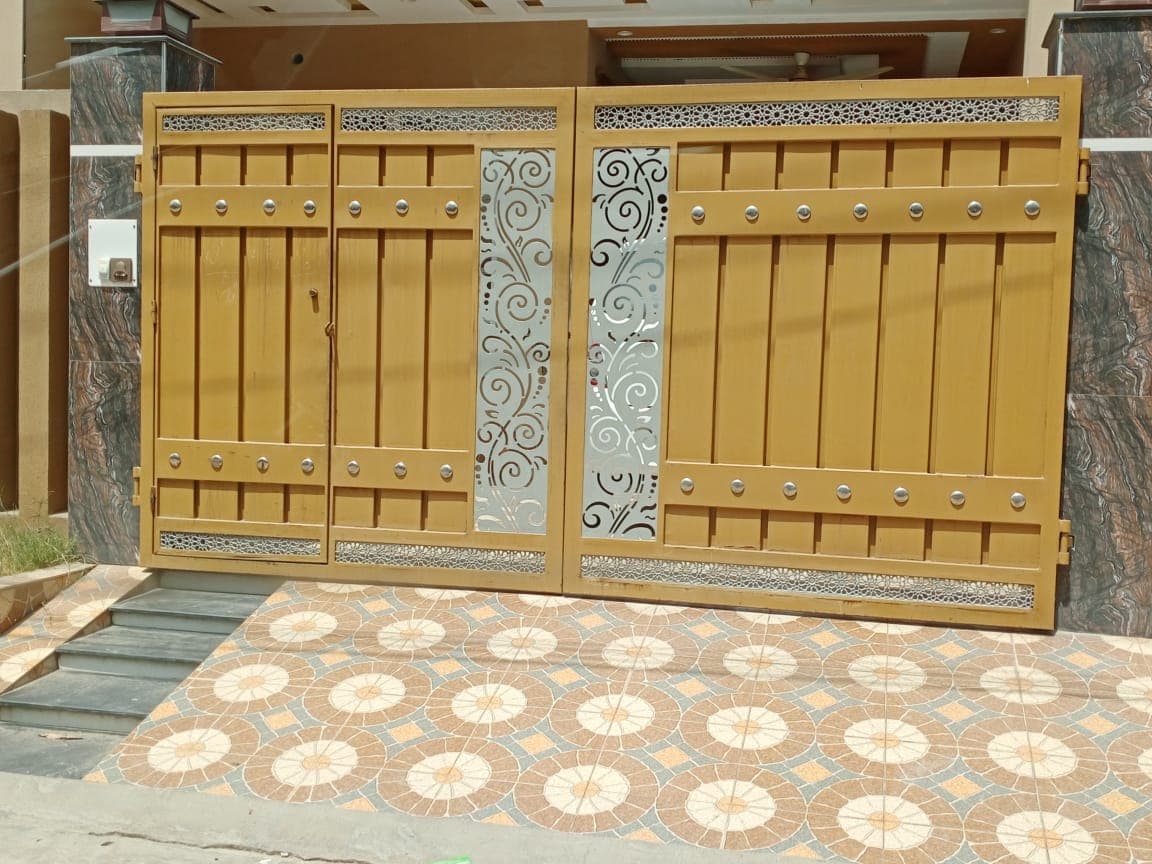 Classic Decorative Gold Gate — Iron Gate — Babar Fiber Glass