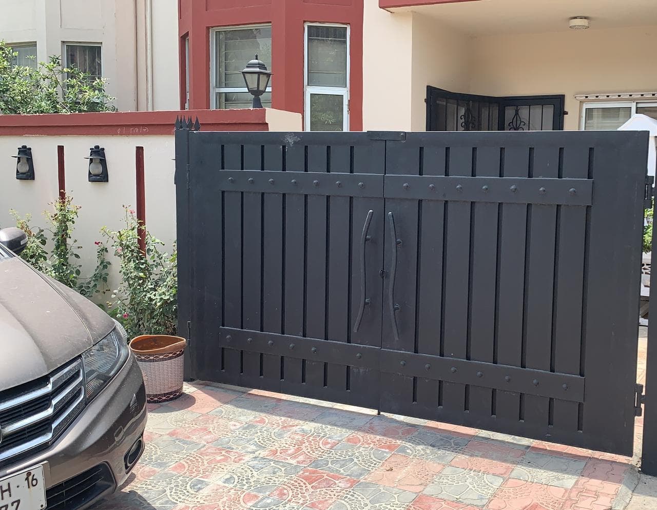Modern Matte Black Gate — Iron Gate — Babar Fiber Glass